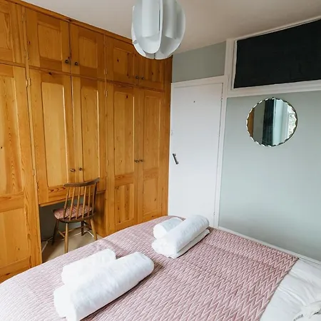 Captain French // 3 Bed In Kendal, Lake District, Cumbria Holiday home Kendal
